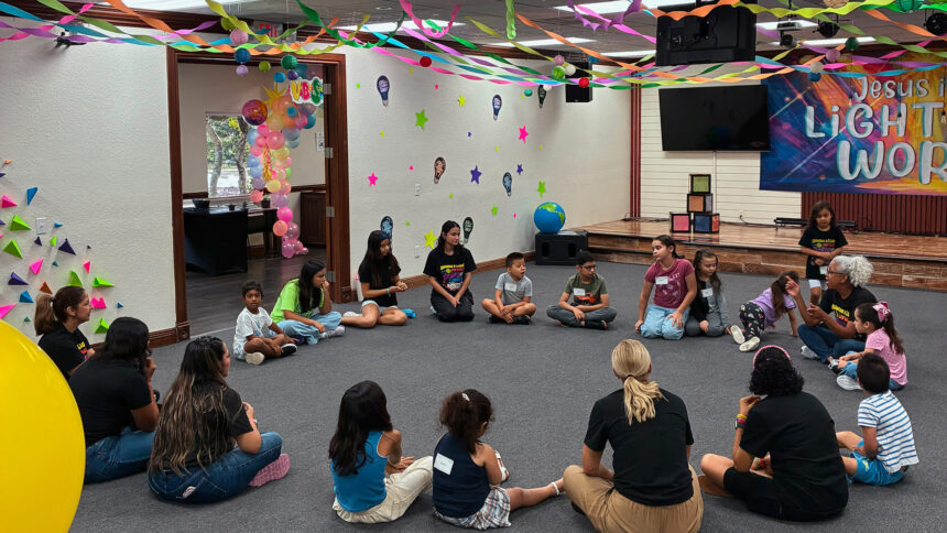 Niños iniciaron con alegría e interés el VBS